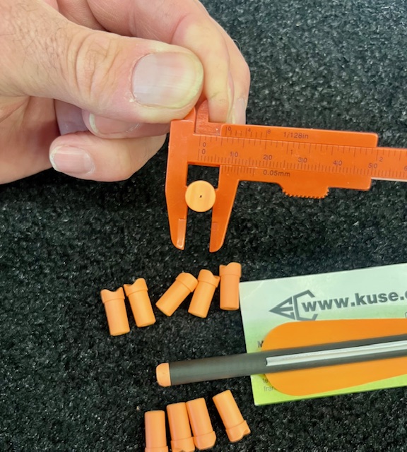 Rear insert for arrows used in Man Kung crossbows