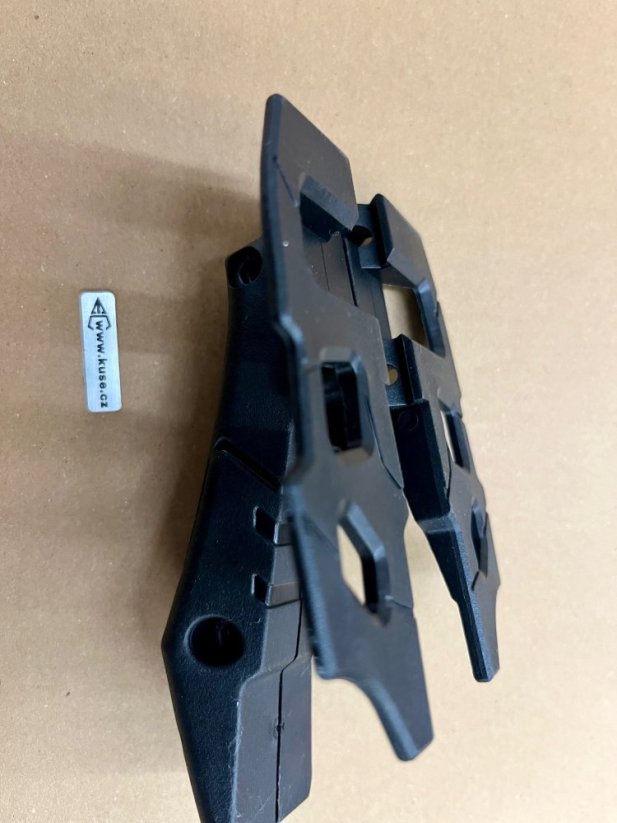 Front small stock for crossbows