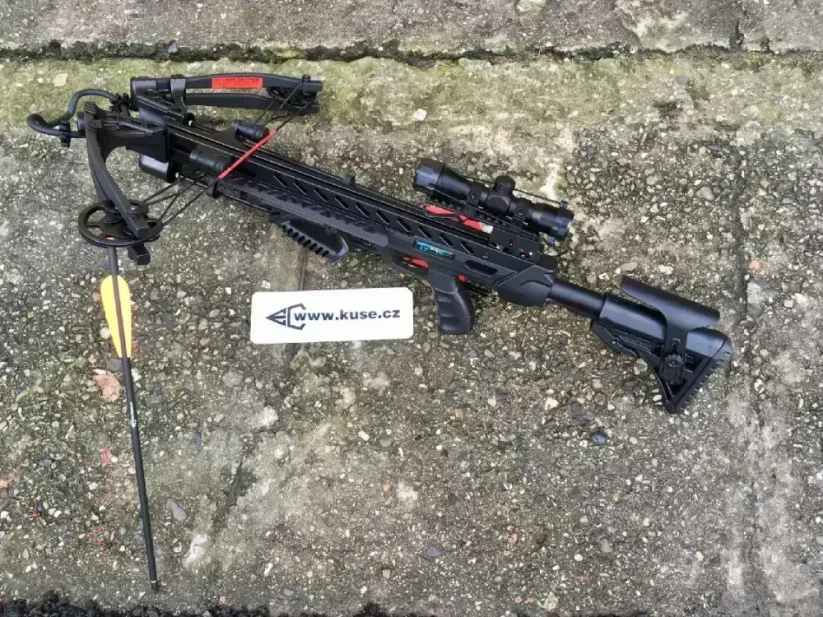 Crossbow Beast Hunter XB56 Frost Wolf, compound crossbow set with scope