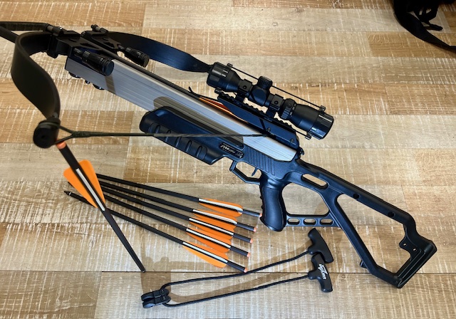 Excalibur Matrix 330 Black crossbow in set