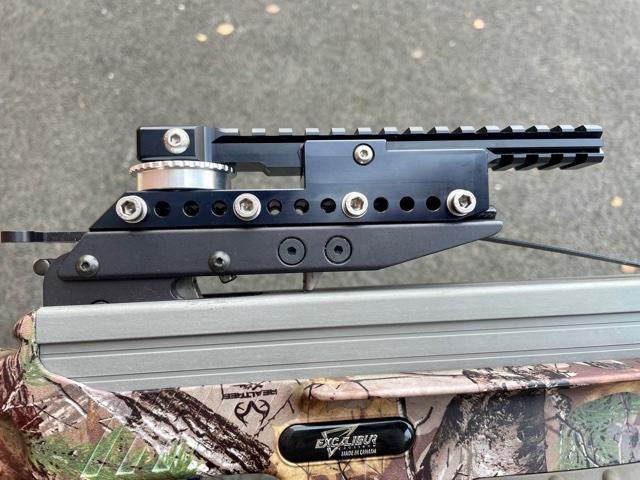 Adjustable mount kuse.cz on 20mm weaver
