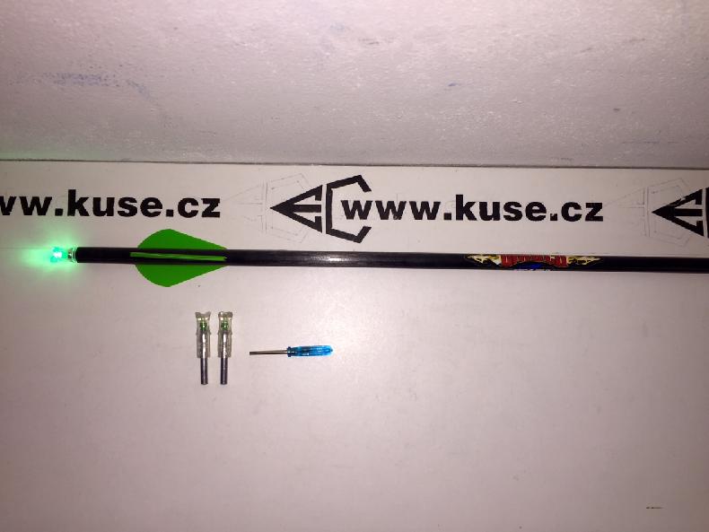 Svítící zadní inserty pro šípy luků, 3ks